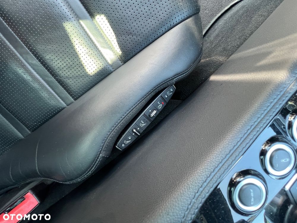 Mercedes-Benz CLS 63 AMG AMG SPEEDSHIFT MCT - 14