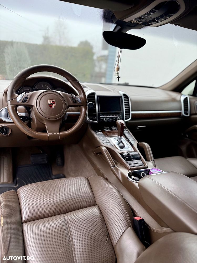 Porsche Cayenne Diesel Platinum Edition - 13