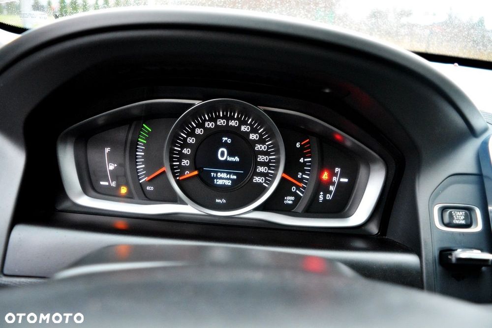 Volvo XC 60 D3 Drive-E Kinetic - 8