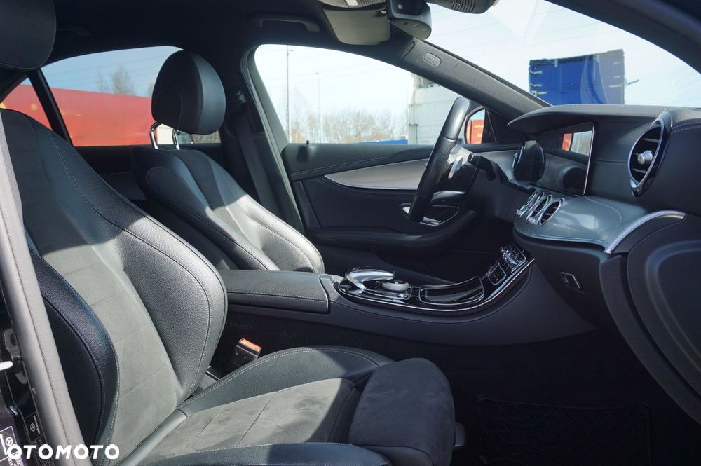 Mercedes-Benz Klasa E - 9