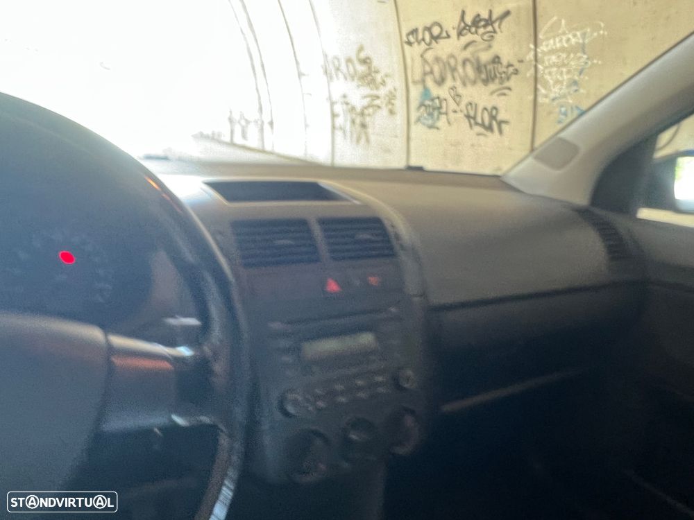 VW Polo 1.4 TDi Confortline - 9