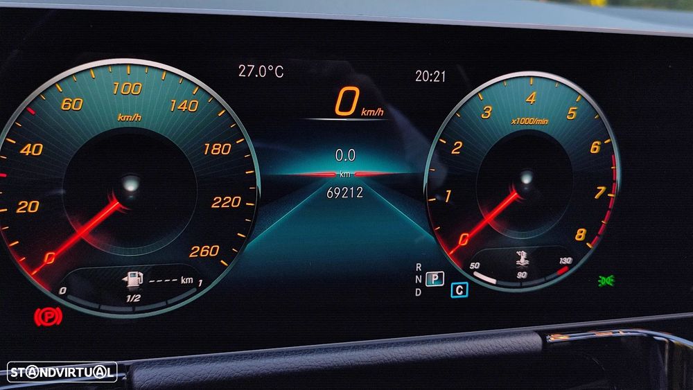 Mercedes-Benz GLA 200 AMG Line - 27