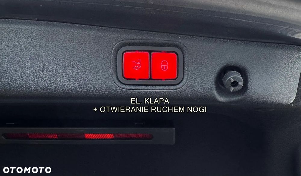 Mercedes-Benz Klasa E 300 AMG - 20