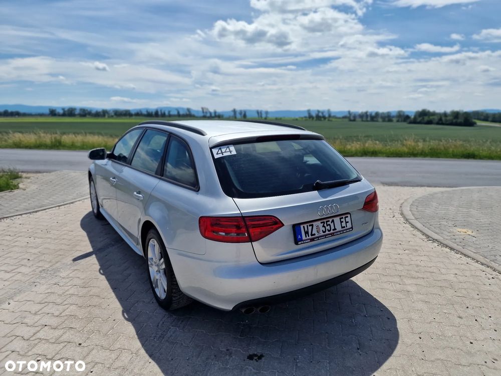 Audi A4 Avant 2.0 TDI DPF quattro Ambition - 14