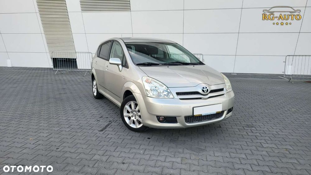Toyota Corolla Verso - 2