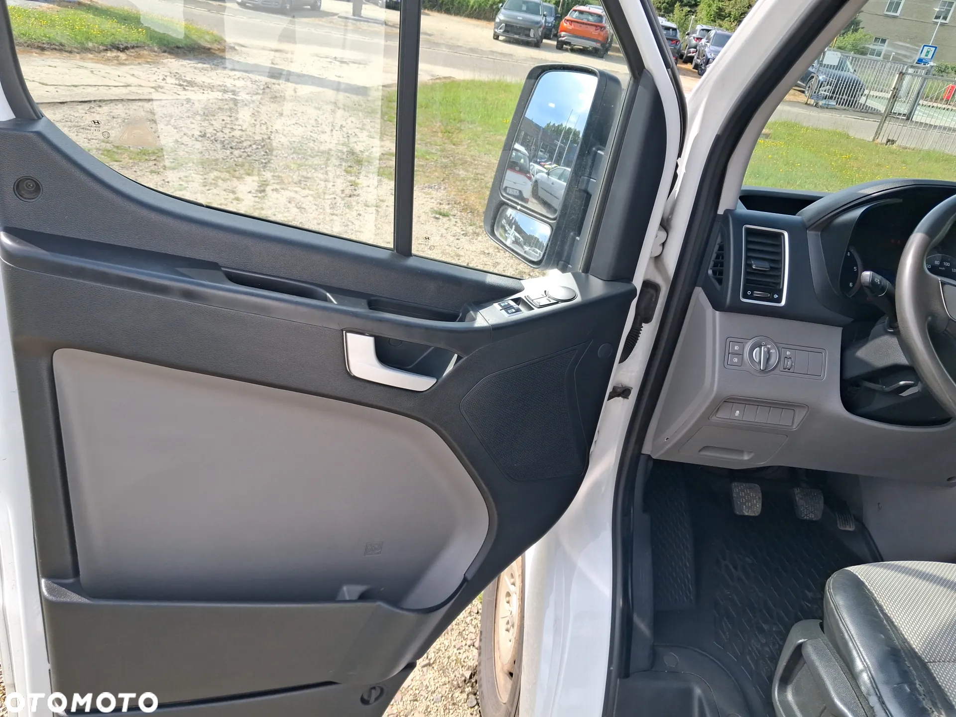 Hyundai H350 - 9