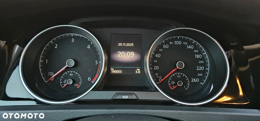 Volkswagen Golf 1.6 TDI BlueMotion Technology Comfortline - 22