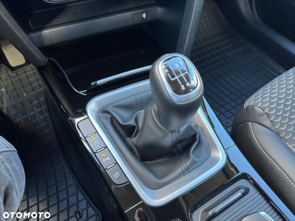 Kia XCeed 1.5 T-GDI Business Line - 20