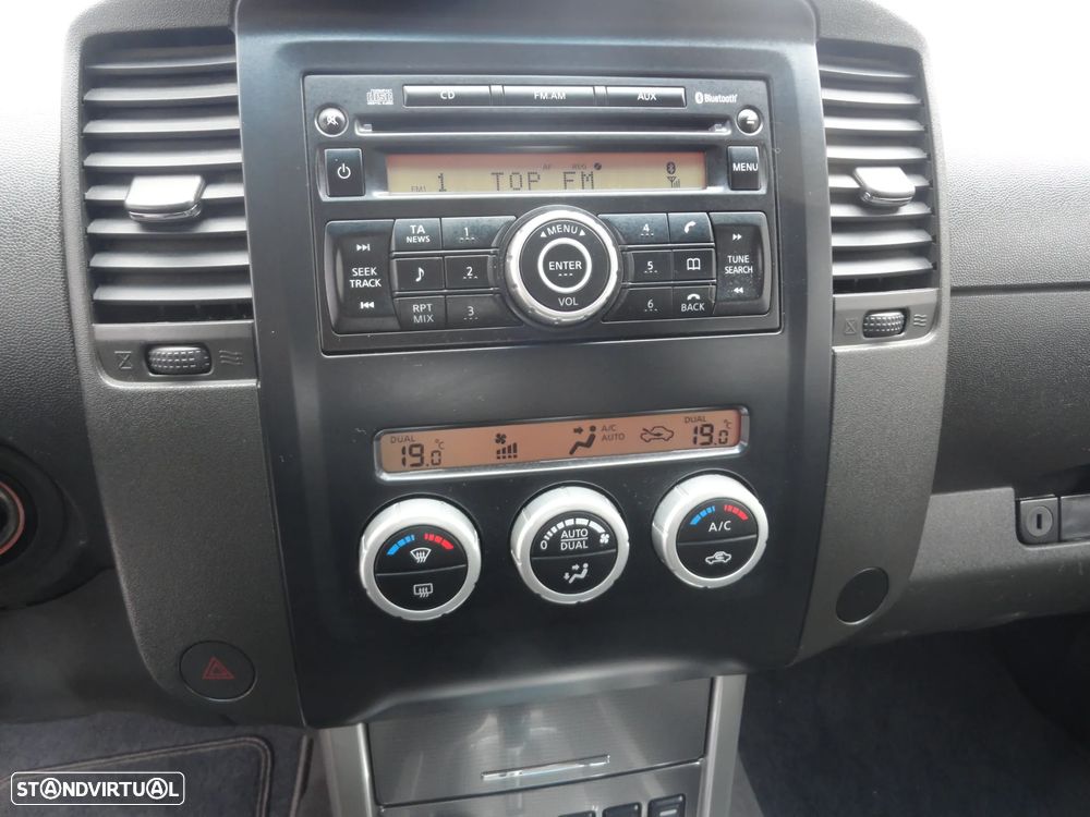 Nissan Navara 2.5 dCi CD SE AT 4WD - 15