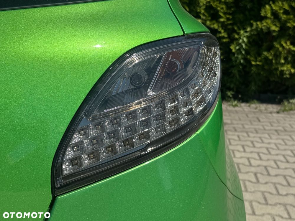Mazda 2 1.5 MZR Sports-Line - 13