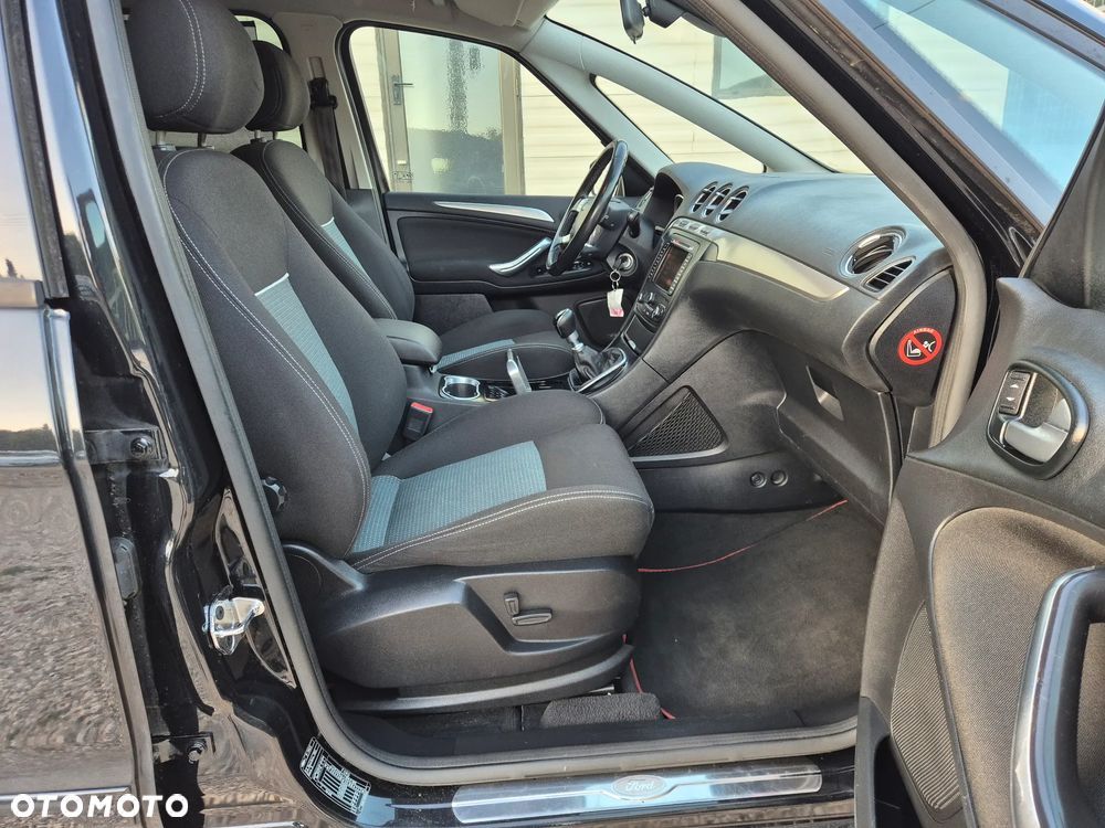 Ford S-Max 2.0 TDCi DPF Business Edition - 26