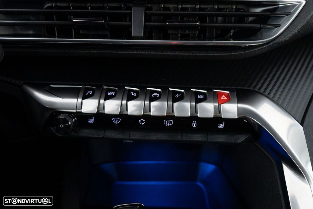 Peugeot 5008 1.2 PureTech Allure Pack EAT8 - 26