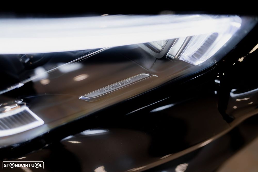 Mercedes-Benz CLA 250 e Shooting Brake AMG Line - 14