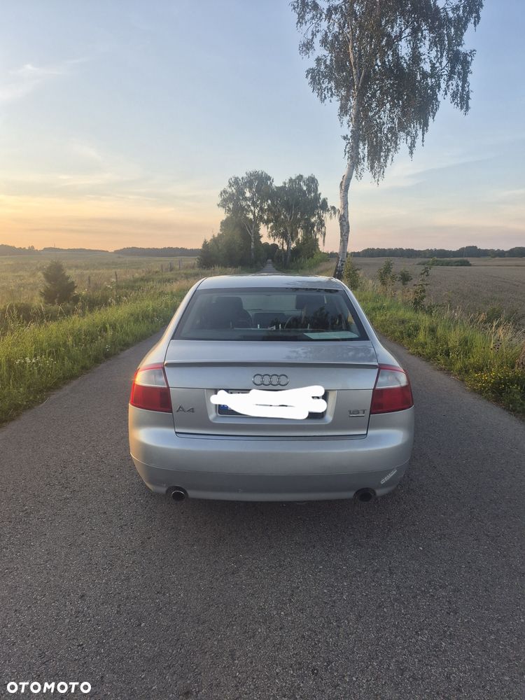 Audi A4 Limousine - 2