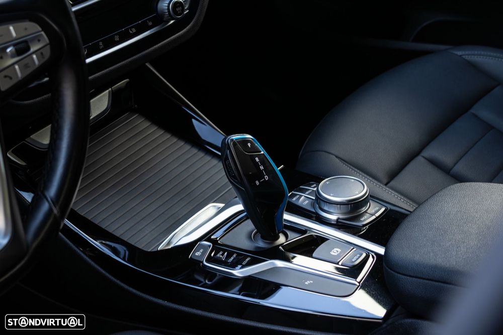 BMW iX3 Inspiring - 23