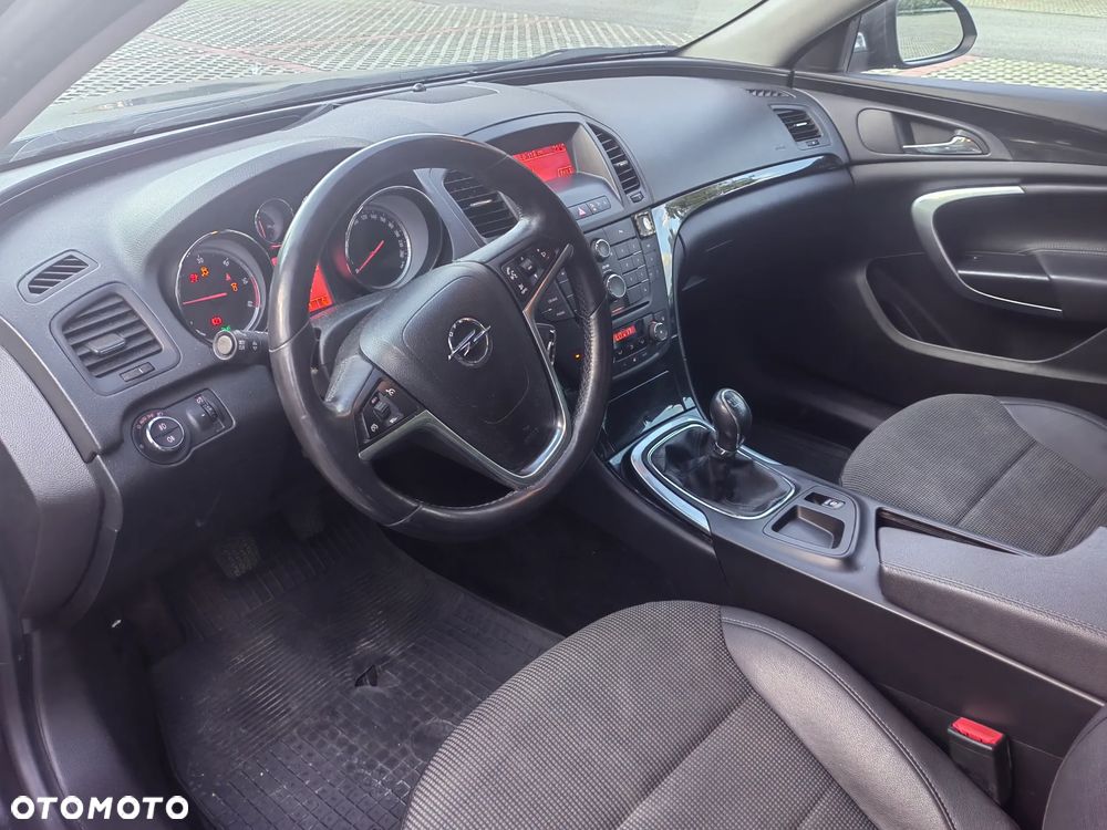 Opel Insignia - 14