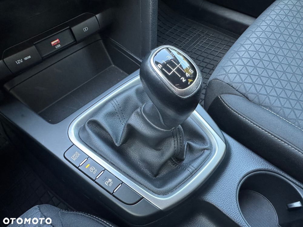 Kia Ceed 1.6 CRDi mHEV M - 36