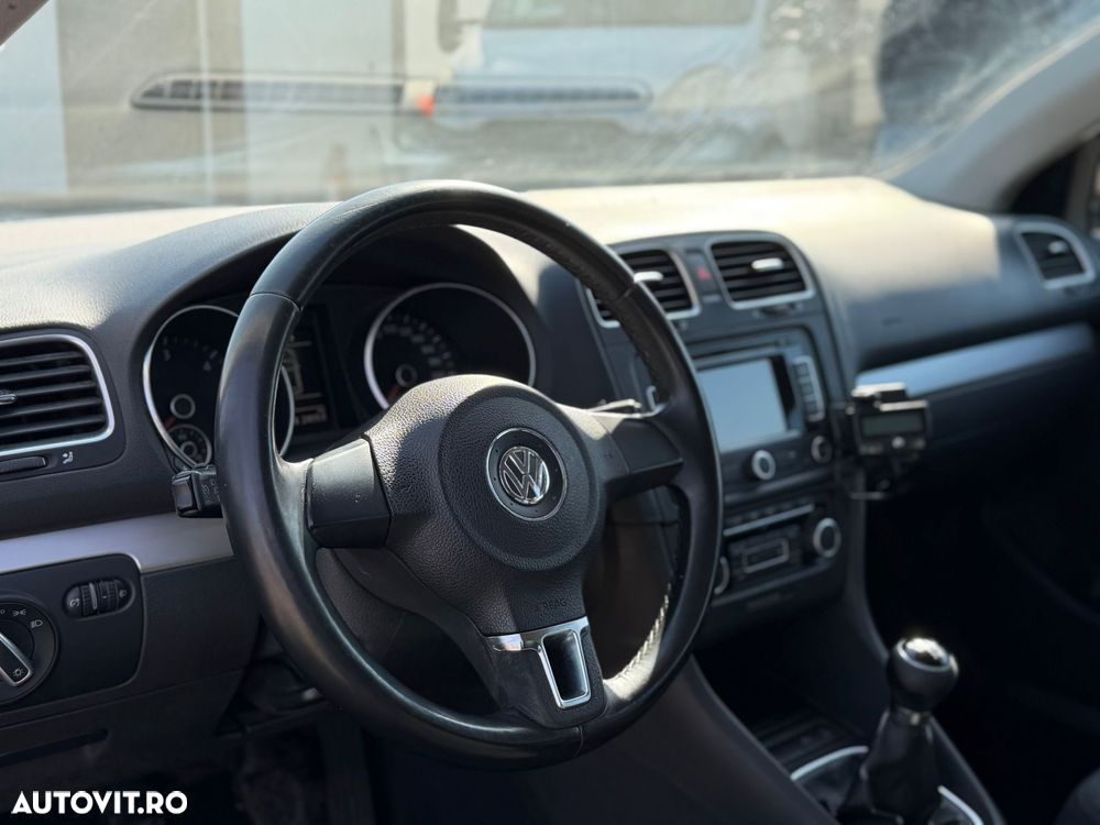 Volkswagen Golf 1.6 TDI DPF Style - 10