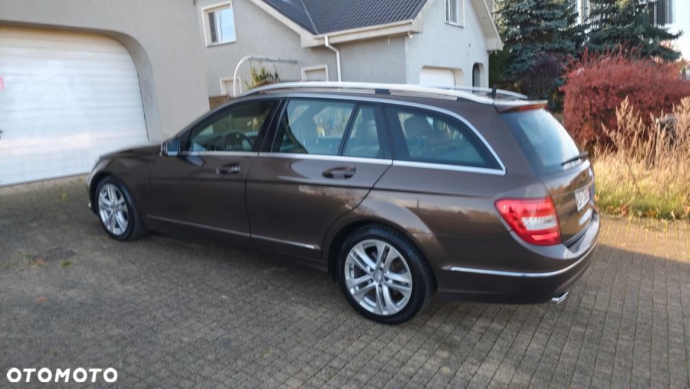 Mercedes-Benz Klasa C 220 (BlueTEC) d BlueEFFICIENCY Edition 7G-TRONIC Avantgarde - 17