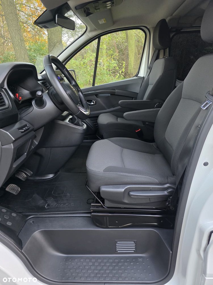 Renault Trafic - 18