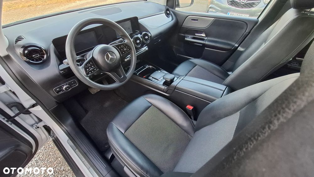 Mercedes-Benz Klasa B 180 d 8G-DCT Style - 18