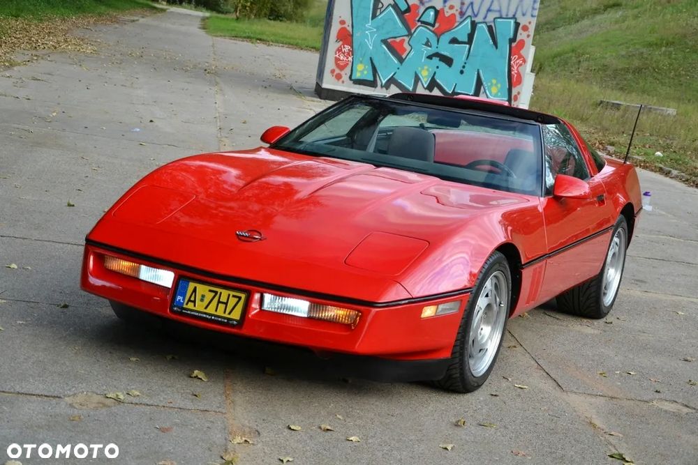Chevrolet Corvette - 18