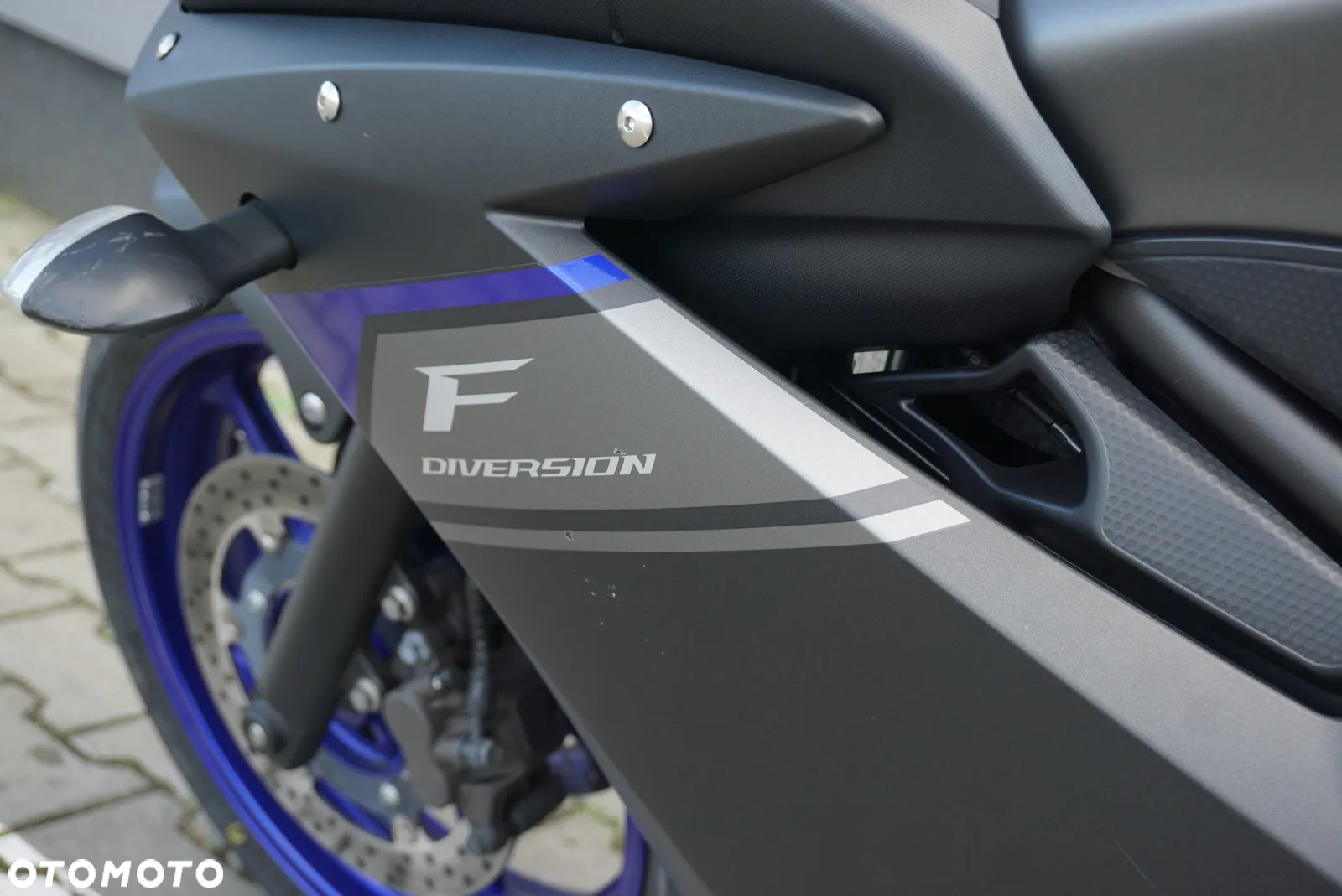 Yamaha XJ - 18