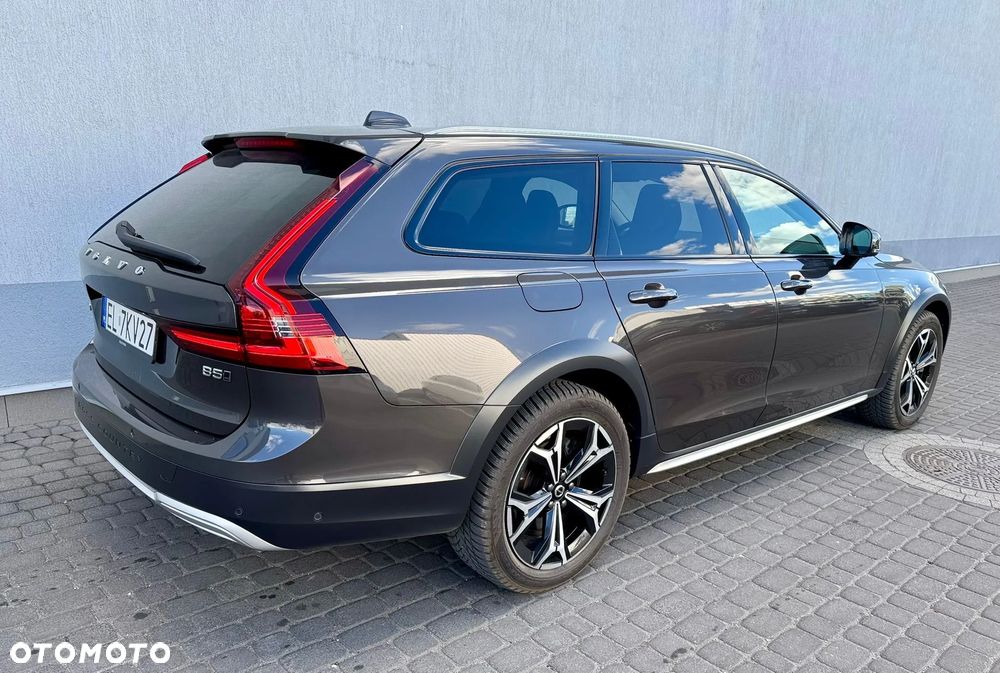Volvo V90 Cross Country B5 B AWD Pro - 2