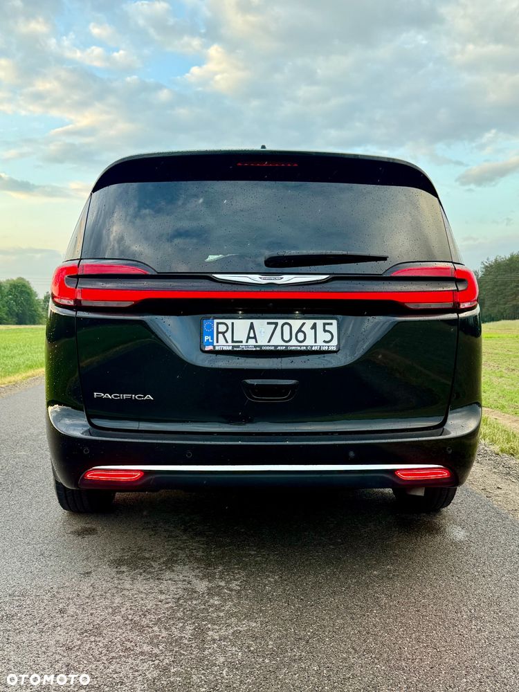 Chrysler Pacifica - 15