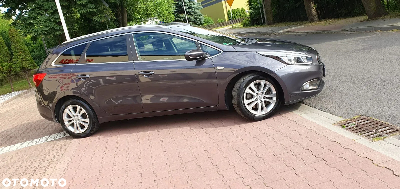 Kia Ceed 1.6 GDI SW ISG Spirit - 23