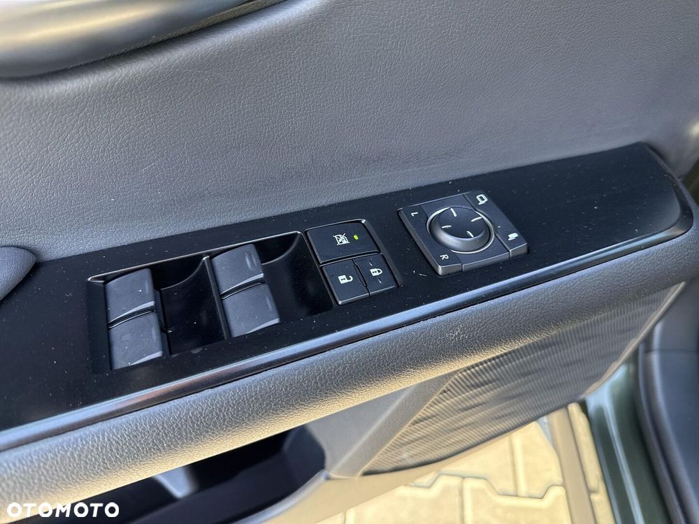 Lexus UX 250h GPF F Sport Design 2WD - 16