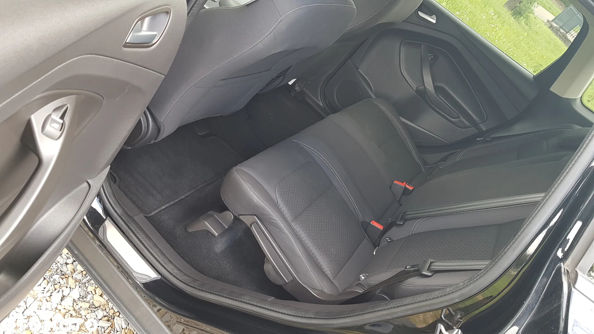 Ford Kuga 2.0 TDCi 2x4 Business Edition - 15
