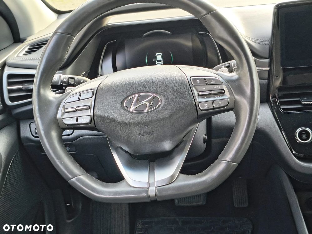 Hyundai IONIQ Hybrid Platinum - 17