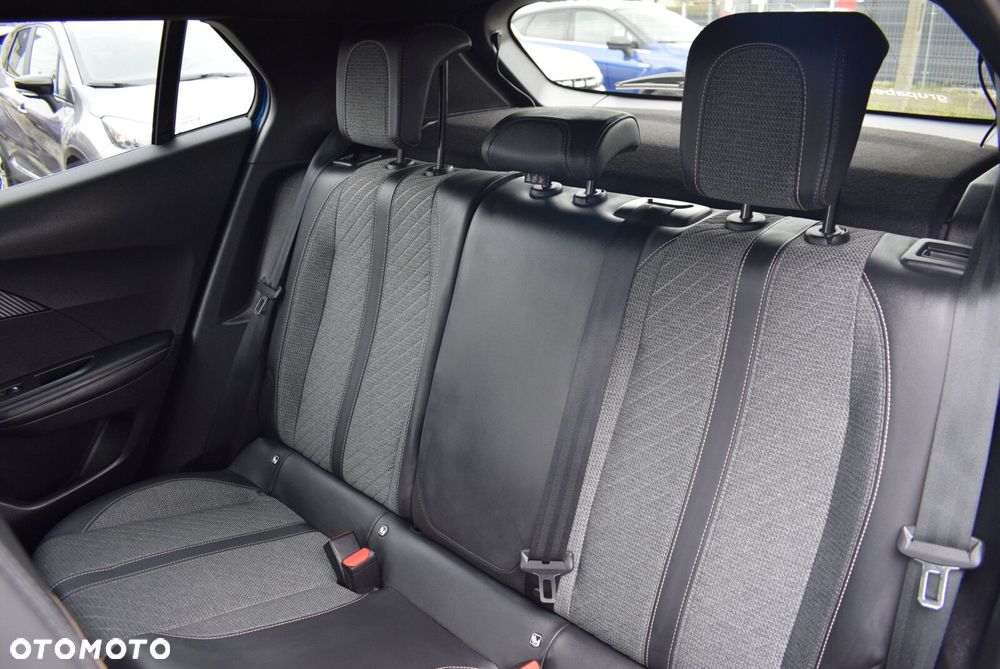 Peugeot 2008 1.2 PureTech Allure S&S EAT8 - 25