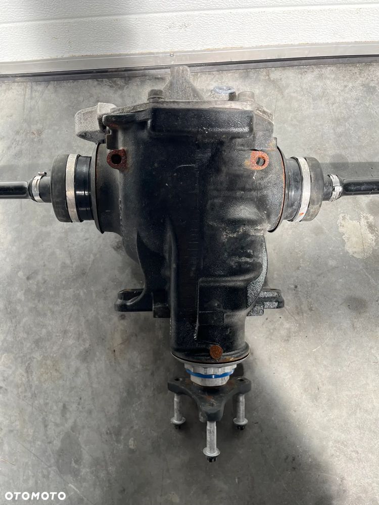 MOST DYFER DYFERENCJAŁ TYŁ 8647933 PÓŁOŚ TYŁ  BMW X3 xDrive30d G01 Hybr.DISEL 24rok - 2