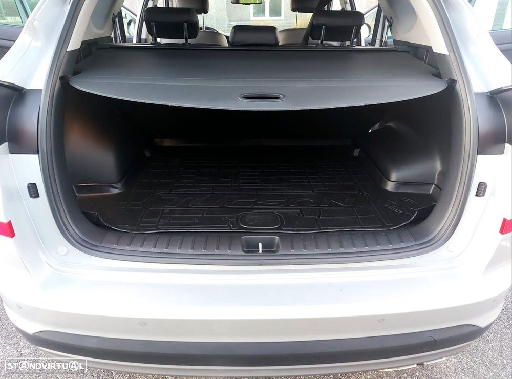 Hyundai Tucson 1.6 CRDi Premium - 32