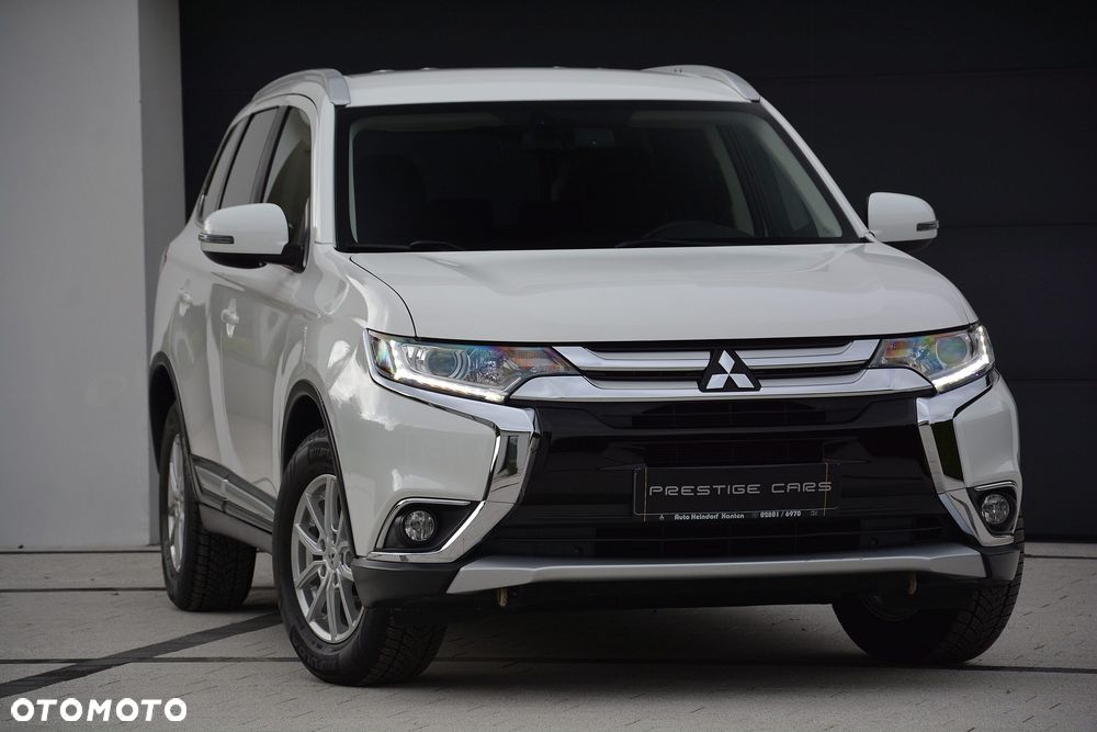 Mitsubishi Outlander - 1