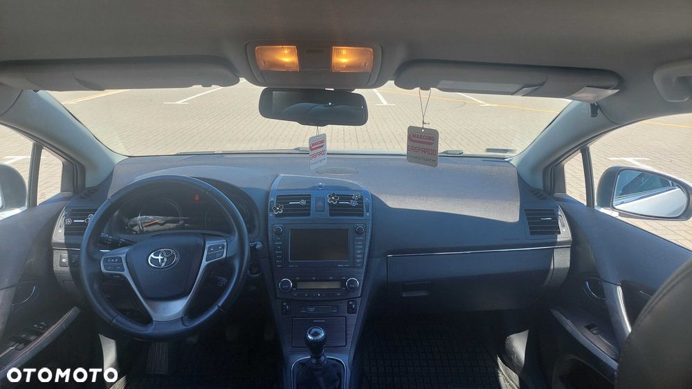 Toyota Avensis - 6