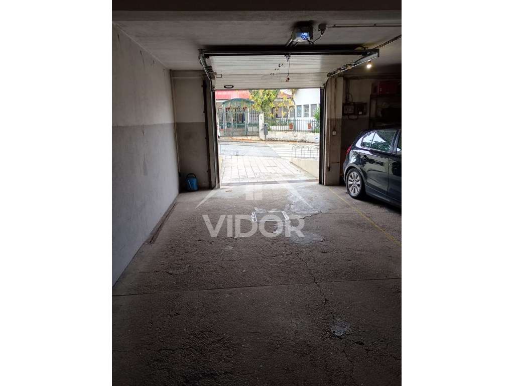Lugar de Garagem em Paredes - Grande imagem: 5/8