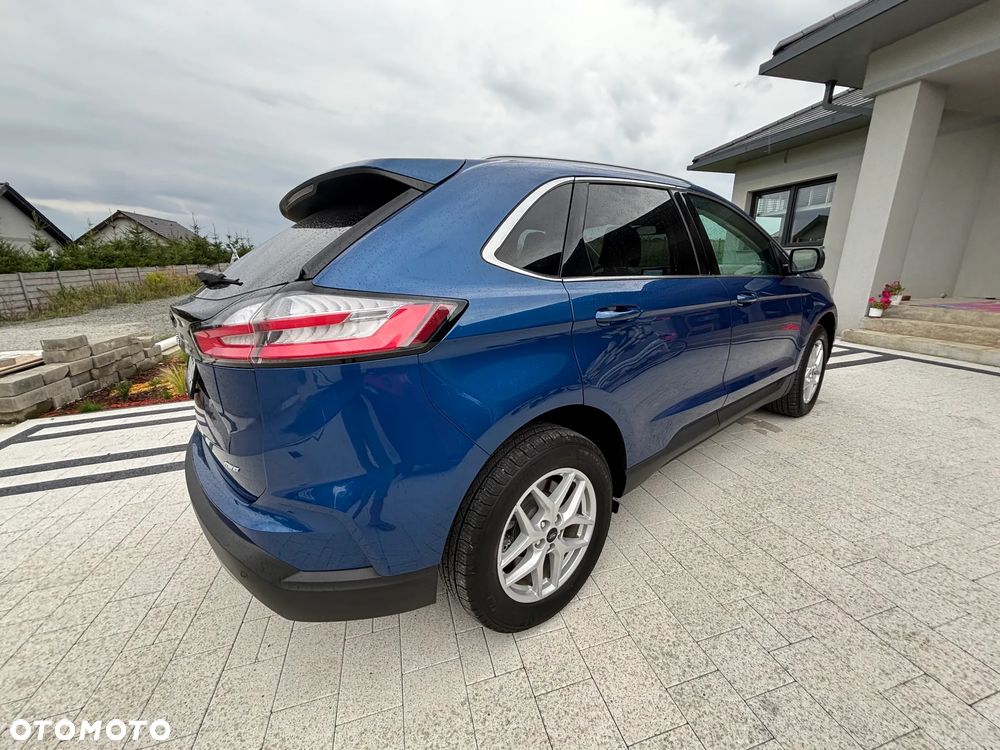 Ford Edge - 8