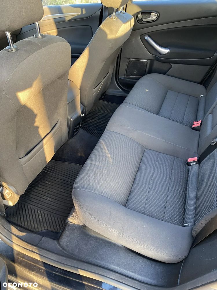 Ford Mondeo 2.0 TDCi Titanium - 9