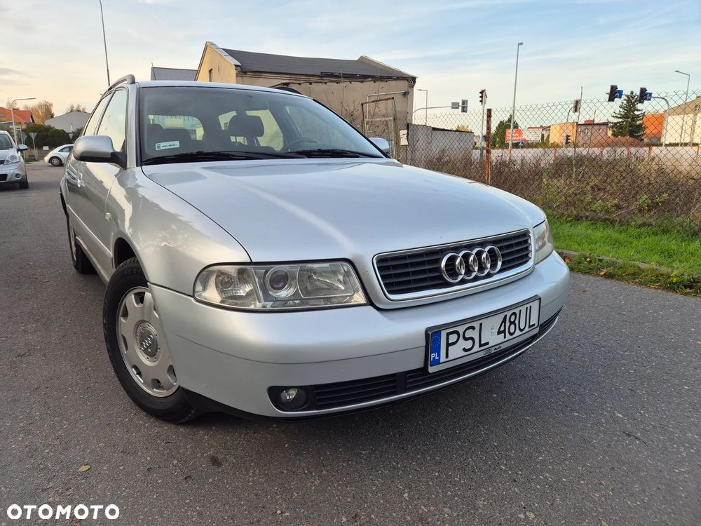 Audi A4 Avant - 1