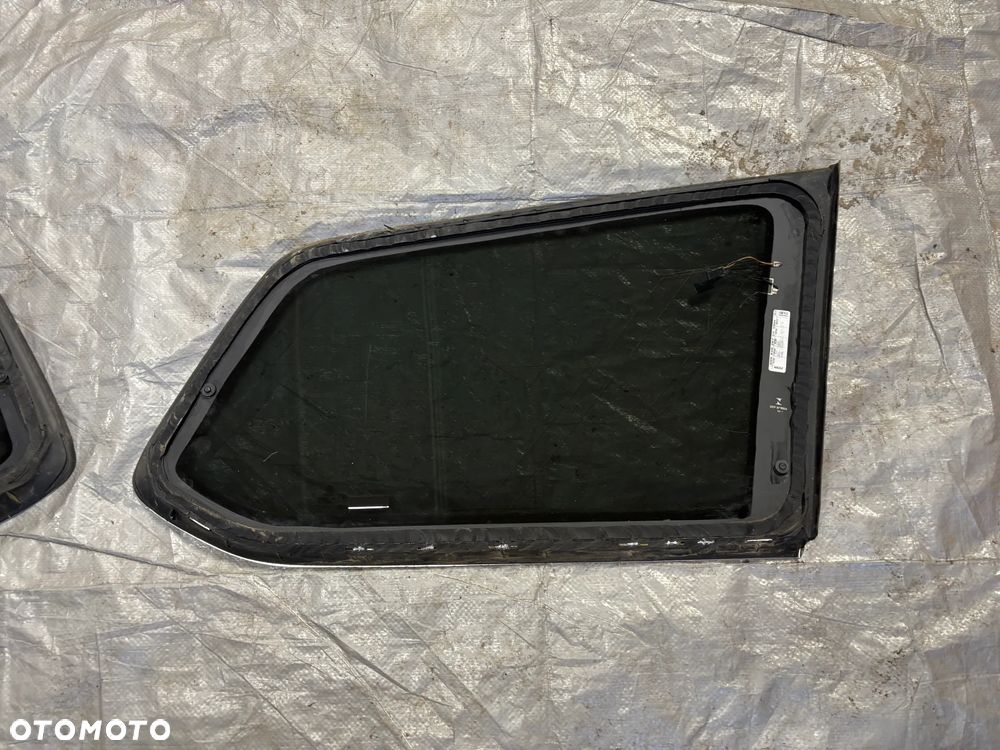 Vw Golf VII kombi  szyba karoseryjna tył prawa lewa 15r 3G9845298CF 3G9845297CF - 5