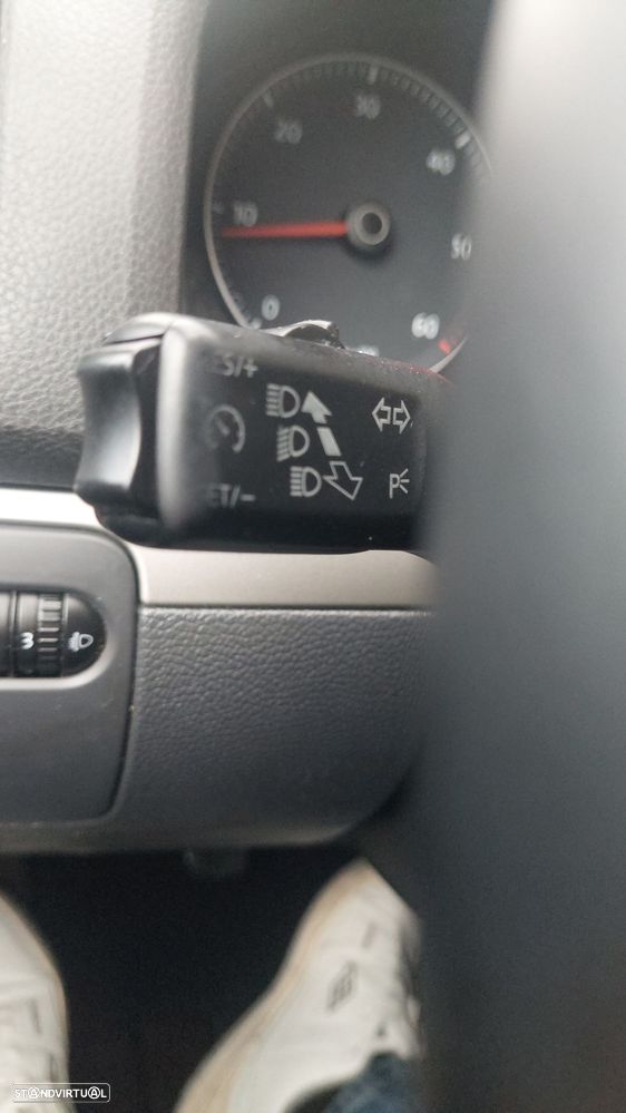 VW Golf 1.9 TDi BlueM. Confortline - 19