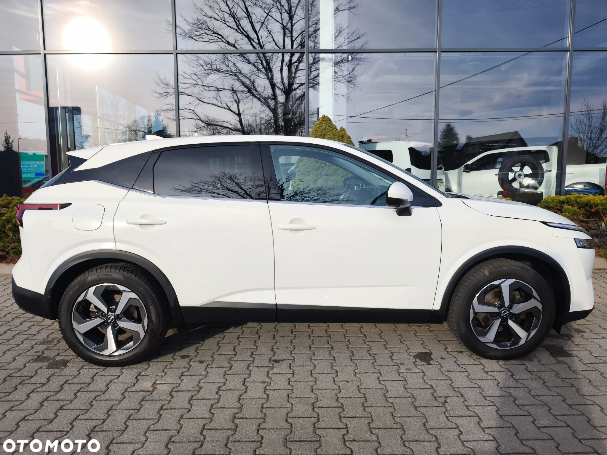 Nissan Qashqai - 2