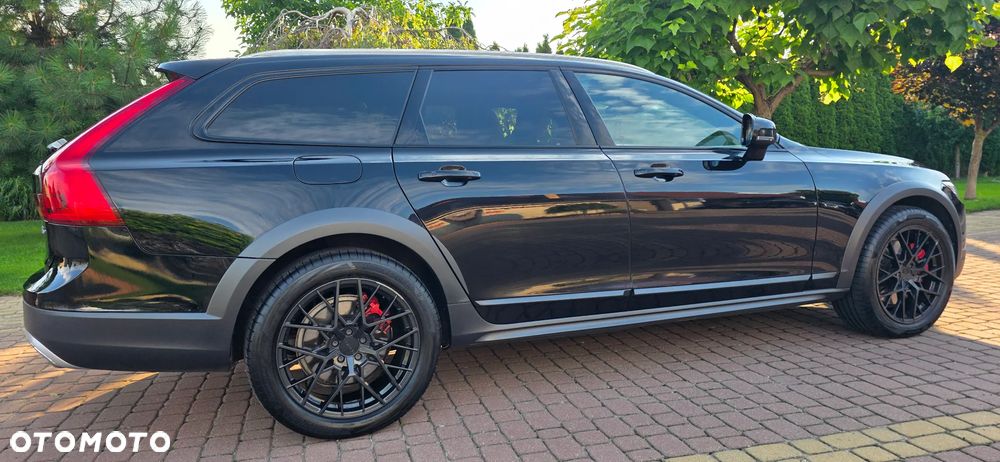 Volvo V90 Cross Country T6 AWD Pro - 27