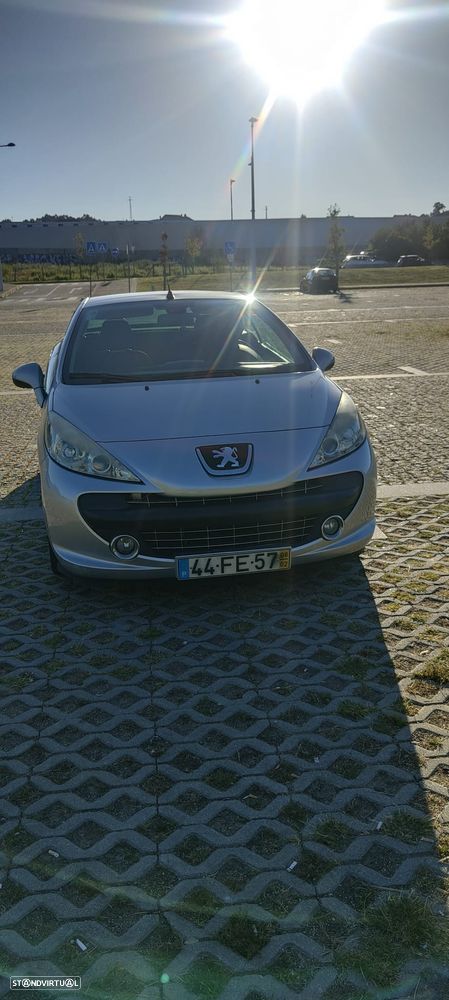 Peugeot 207 CC 1.6 HDi FAP - 9