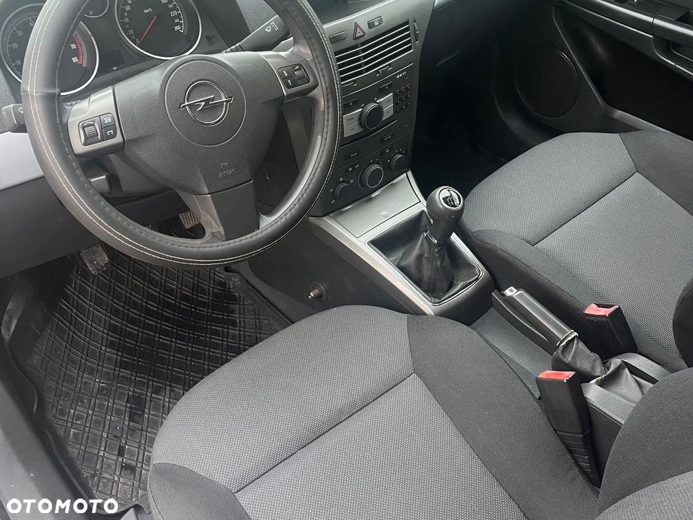 Opel Astra 1.4 Enjoy - 15