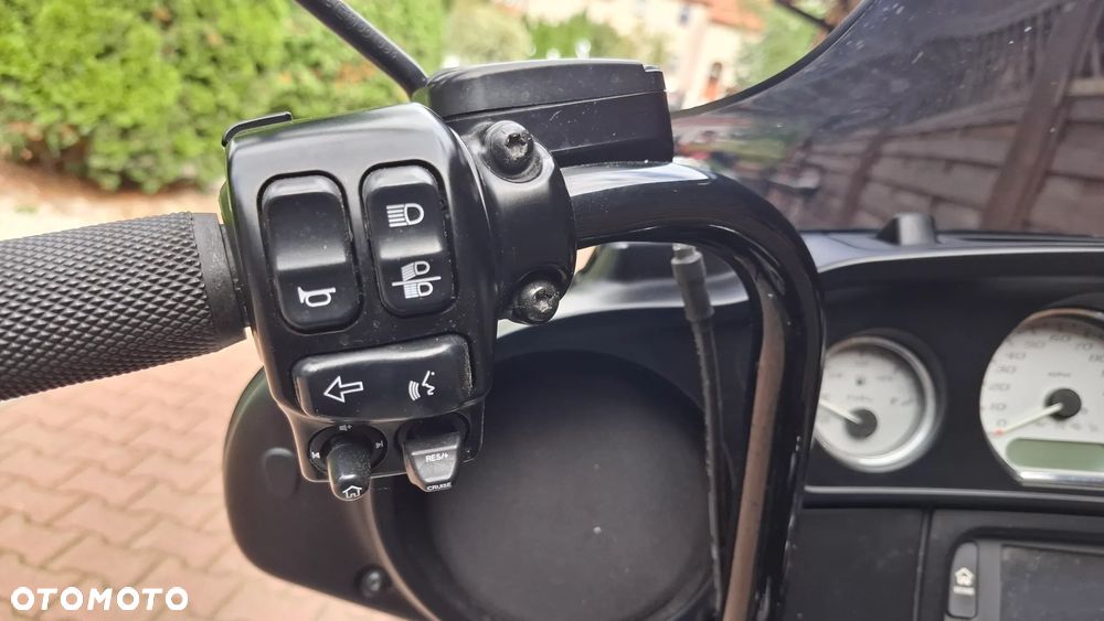 Harley-Davidson Touring Street Glide - 20