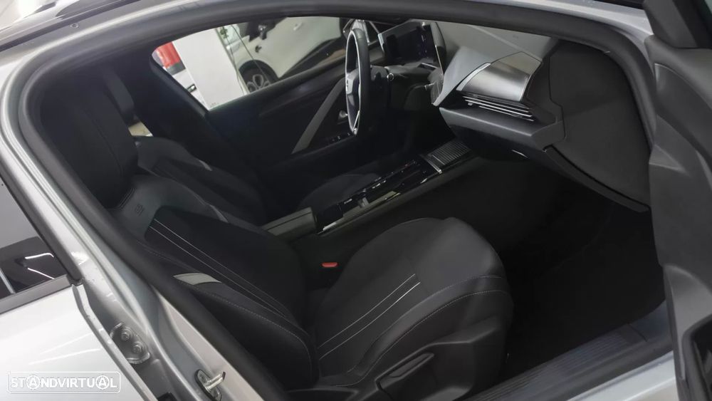 Opel Astra 1.2 T GS Line Aut. - 12